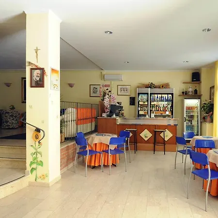 Marina Hotel 3*